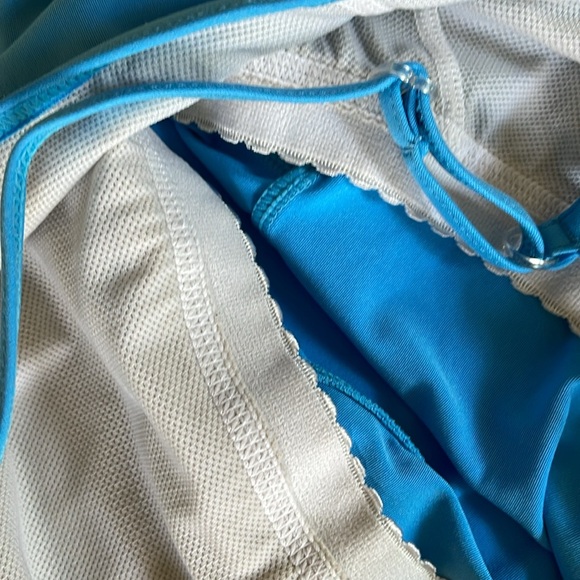 LOUIS GARNEAU sleeveless active (cycling) top, built in shelf bra, women’s SMALL - Picture 4 of 9